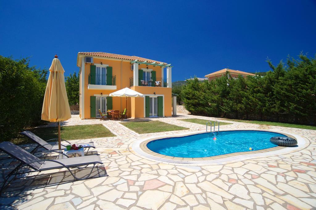 Iliachtides Villas Karavomylos Luaran gambar
