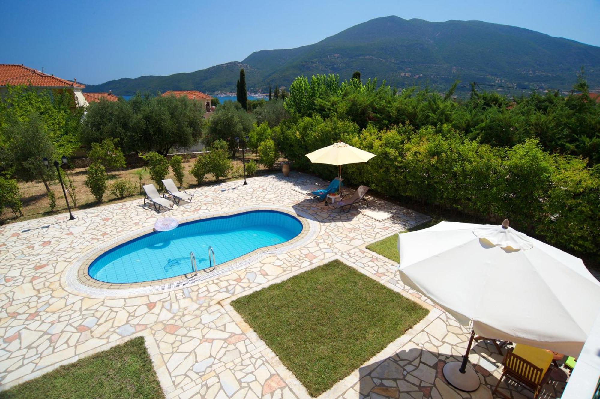 Iliachtides Villas Karavomylos Bilik gambar