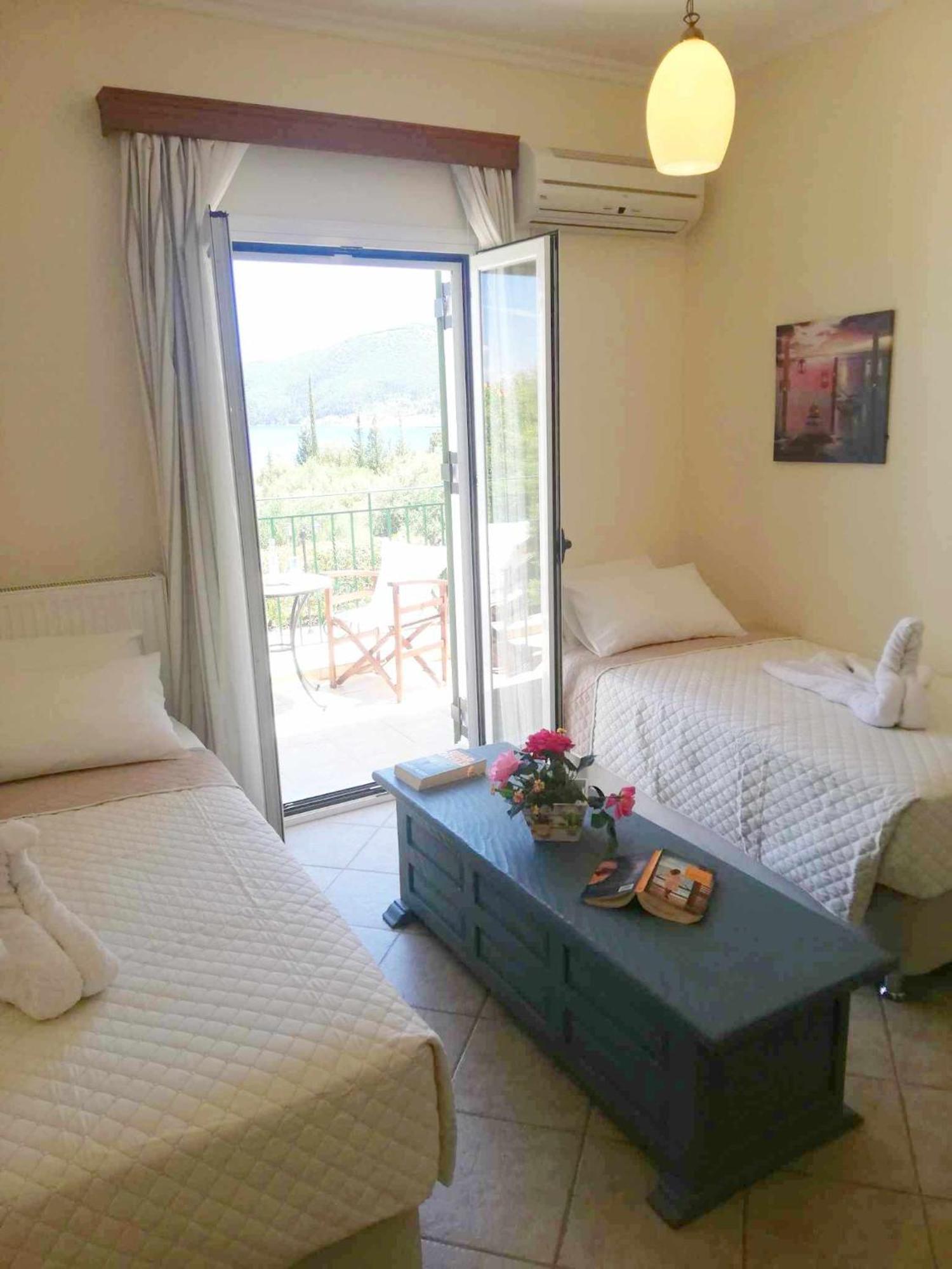 Iliachtides Villas Karavomylos Luaran gambar