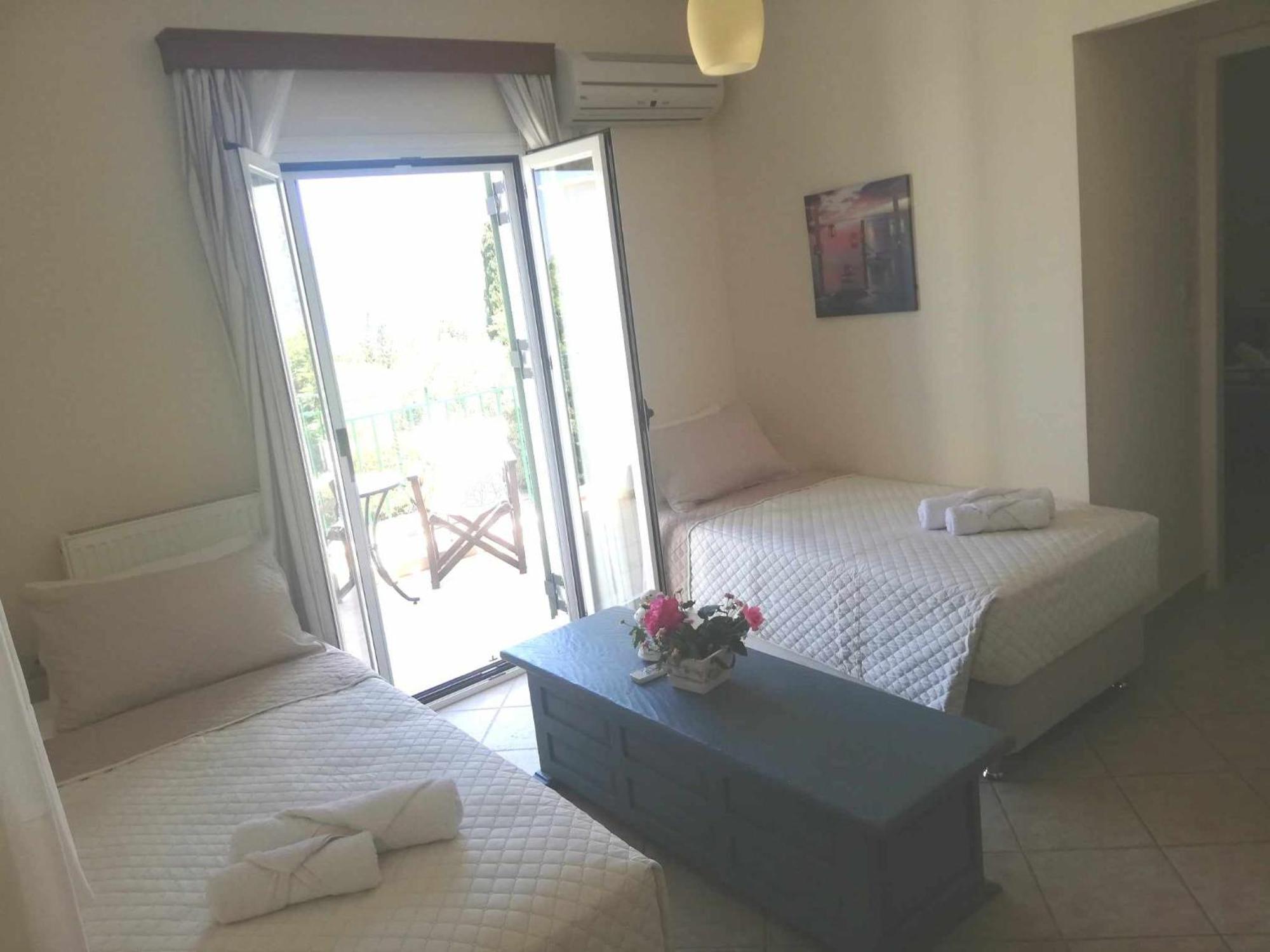 Iliachtides Villas Karavomylos Luaran gambar
